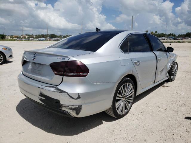Photo 4 from auction – 2015 VOLKSWAGEN PASSAT SE with VIN 1VWBT7A32FC104043