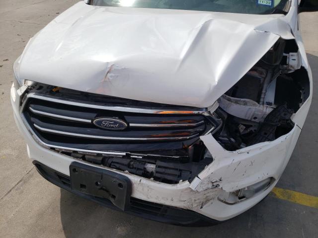 Photo 9 from auction – 2018 FORD ESCAPE SE with VIN 1FMCU0GD9JUD03813