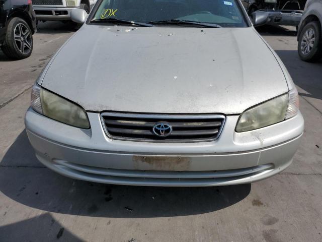 Photo 9 from auction – 2001 TOYOTA CAMRY CE with VIN 4T1BG22K31U049455