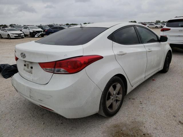 Photo 4 from auction – 2013 HYUNDAI ELANTRA with VIN 5NPDH4AE0DH370403