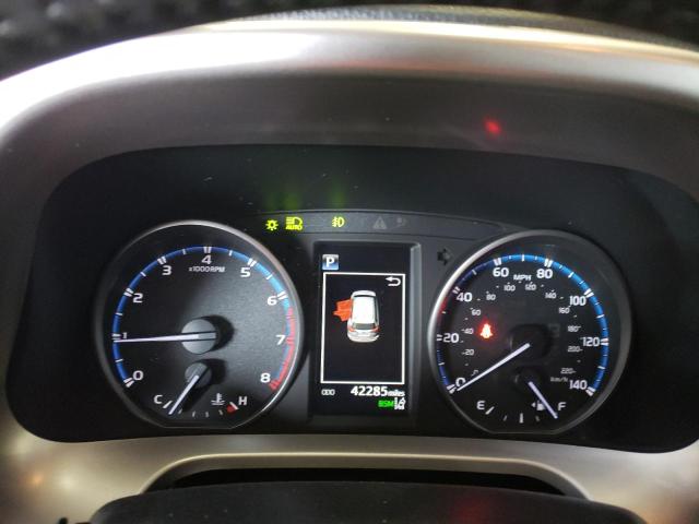 Photo 8 from auction – 2018 TOYOTA RAV4 ADVEN with VIN JTMRFREV9JJ236754