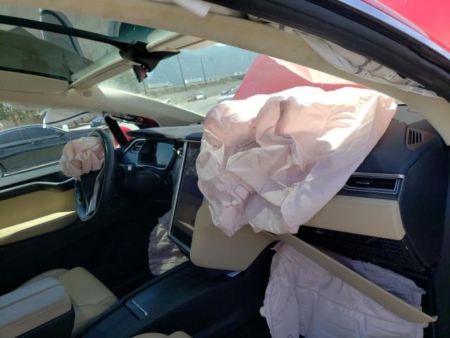 Photo 6 from auction – 2017 TESLA MODEL X with VIN 5YJXCDE25HF055256