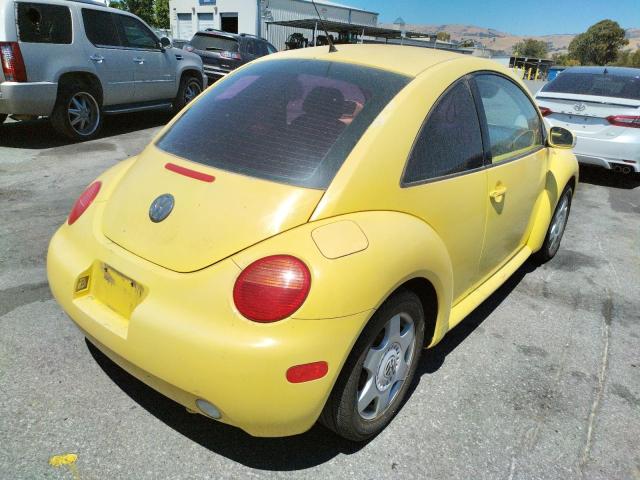 Photo 4 from auction – 2005 VOLKSWAGEN BEETLE with VIN 3VWBK31C75M400331