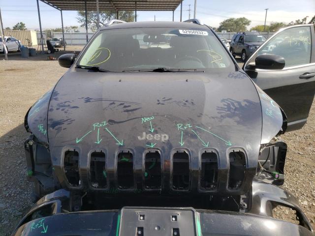 Photo 7 from auction – 2015 JEEP CHEROKEE L with VIN 1C4PJLCB9FW656844