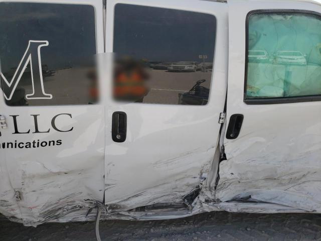 Photo 6 from auction – 2017 CHEVROLET EXPRESS G2 with VIN 1GCWGAFF4H1106724