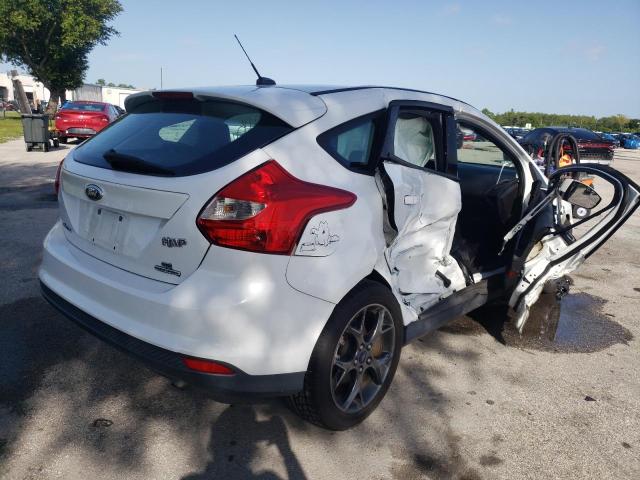 Photo 4 from auction – 2014 FORD FOCUS SE with VIN 1FADP3K22EL337472