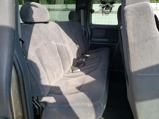 Photo 6 from auction – 2002 CHEVROLET SILVERADO with VIN 2GCEC19T721346960