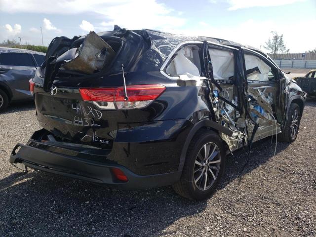 Photo 4 from auction – 2017 TOYOTA HIGHLANDER with VIN 5TDKZRFH4HS526432