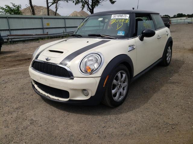 Photo 2 from auction – 2009 MINI COOPER with VIN WMWMF73559TX40958