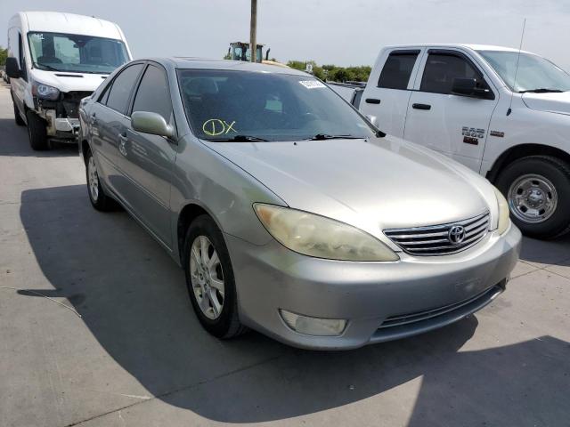 TOYOTA CAMRY LE 2005 with VIN 4T1BF30K75U596164 - Photo from auction