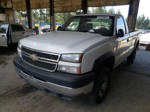 Photo 2 from auction – 2005 CHEVROLET SILVERADO with VIN 1GCHC24U75E243530