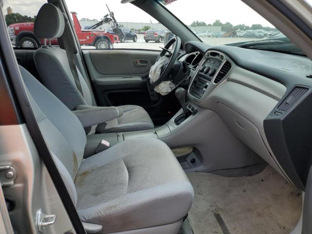 Photo 5 from auction – 2005 TOYOTA HIGHLANDER with VIN JTEGP21A950069754