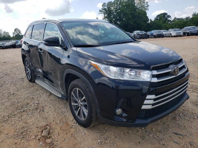 TOYOTA HIGHLANDER 2017 with VIN 5TDKZRFH6HS518090 - Photo from auction