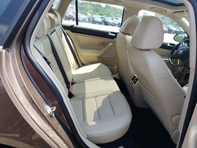 Photo 6 from auction – 2011 VOLKSWAGEN JETTA S with VIN 3VWPZ7AJ0BM632918