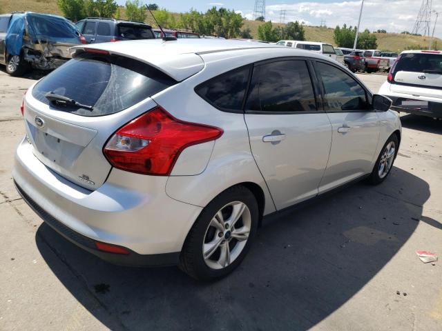 Zdjęcie 4 z aukcji – 2014 FORD FOCUS SE z VIN 1FADP3K28EL242172