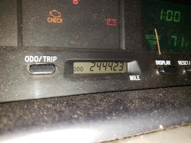 Photo 8 from auction – 2001 TOYOTA AVALON XL with VIN 4T1BF28B31U165300