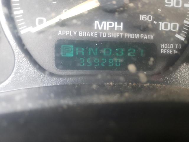 Photo 8 from auction – 2002 CHEVROLET SILVERADO with VIN 2GCEC19T021200951