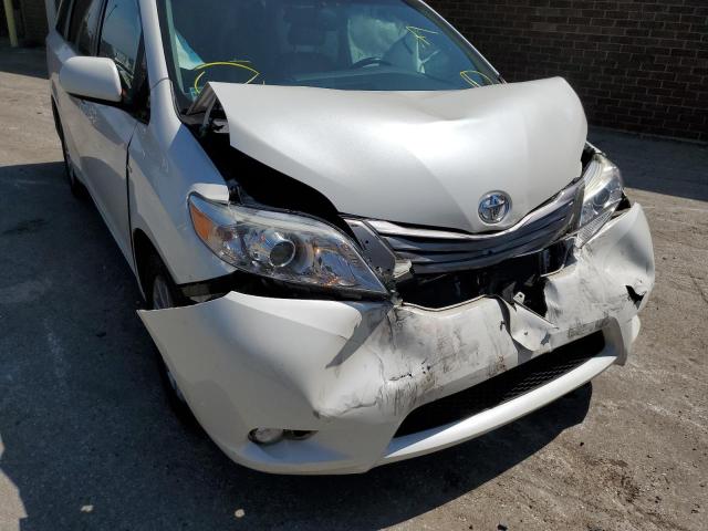 Photo 9 from auction – 2017 TOYOTA SIENNA XLE with VIN 5TDDZ3DC7HS152749