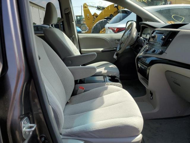 Photo 5 from auction – 2012 TOYOTA SIENNA LE with VIN 5TDKK3DC3CS211803