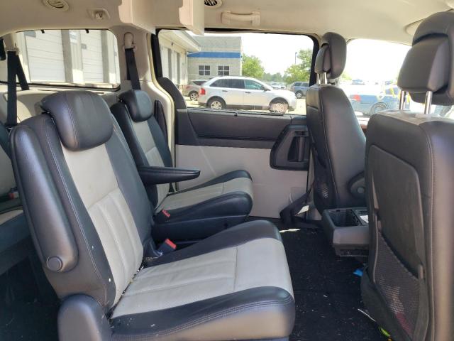 Photo 6 from auction – 2010 CHRYSLER TOWN & COU with VIN 2A4RR8DX9AR439007