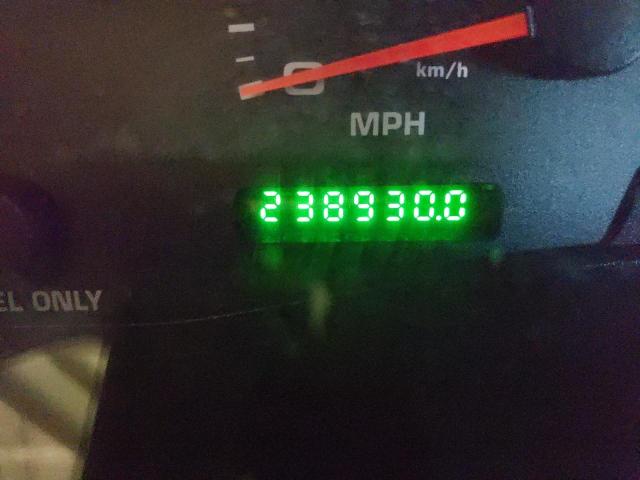 Photo 8 from auction – 2004 FORD EXCURSION with VIN 1FMSU43P34EA15657