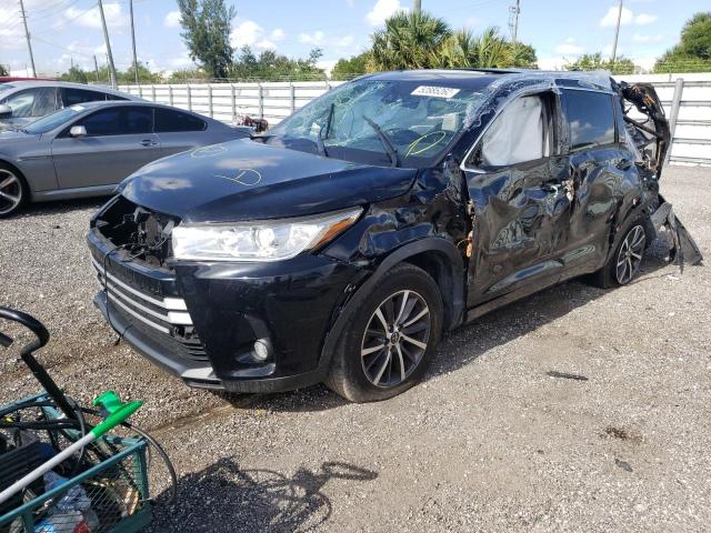 Photo 2 from auction – 2017 TOYOTA HIGHLANDER with VIN 5TDKZRFH4HS526432