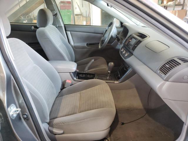 Photo 5 from auction – 2005 TOYOTA CAMRY LE with VIN 4T1BE32K85U605177