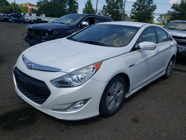 Photo 2 from auction – 2013 HYUNDAI SONATA HYB with VIN KMHEC4A44DA065158