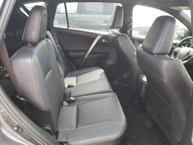 Photo 6 from auction – 2017 TOYOTA RAV4 SE with VIN JTMJFREV5HD203966