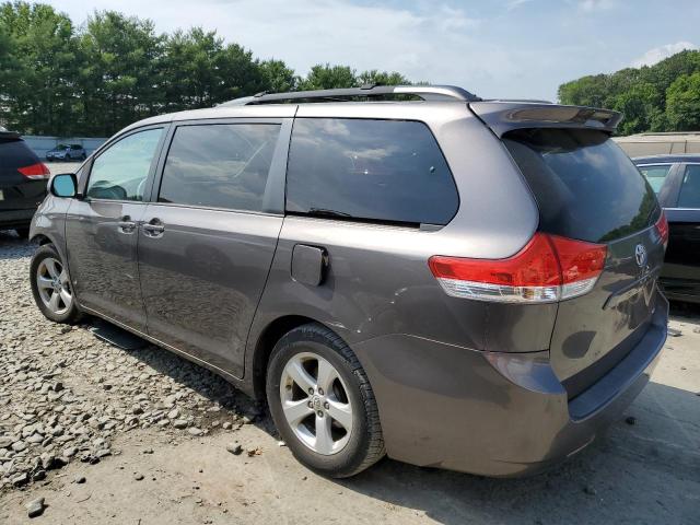 Photo 3 from auction – 2012 TOYOTA SIENNA LE with VIN 5TDKK3DC3CS211803