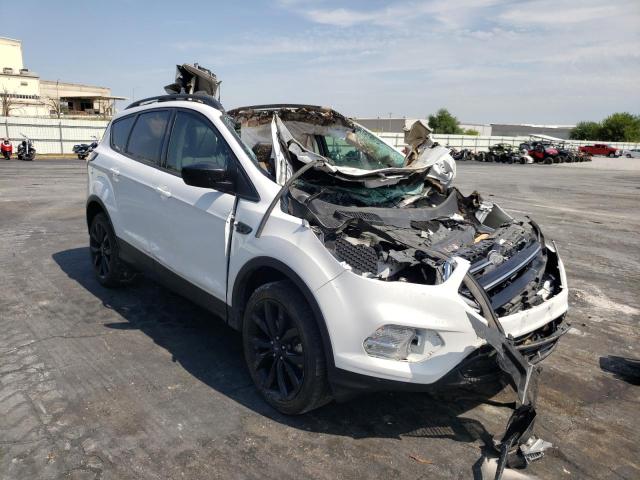 FORD ESCAPE SE 2018 with VIN 1FMCU9GD3JUB41794 - Photo from auction
