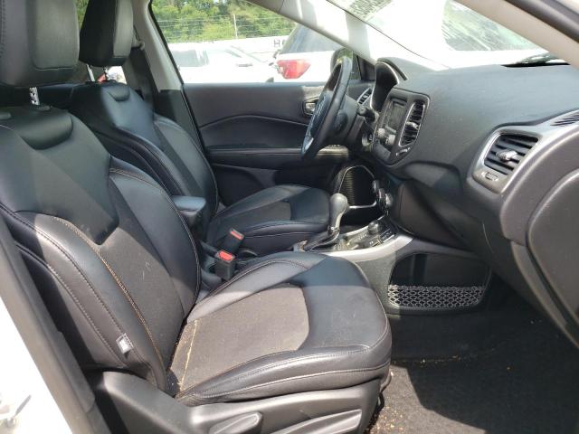 Photo 5 from auction – 2017 JEEP COMPASS LA with VIN 3C4NJDBB2HT693192