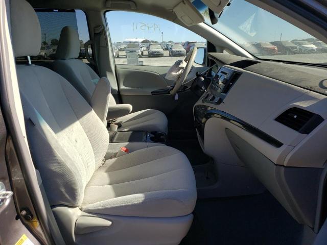 Photo 5 from auction – 2012 TOYOTA SIENNA LE with VIN 5TDKK3DC7CS277741