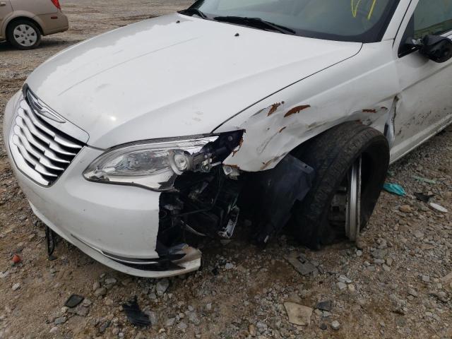 Photo 9 from auction – 2013 CHRYSLER 200 LIMITE with VIN 1C3CCBCG0DN634852