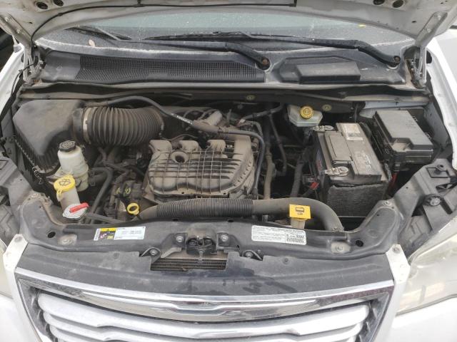 Photo 7 from auction – 2014 CHRYSLER TOWN & COU with VIN 2C4RC1BG9ER159059