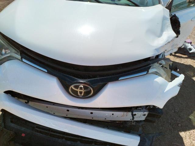 Photo 7 from auction – 2017 TOYOTA RAV4 LE with VIN 2T3BFREV8HW572778