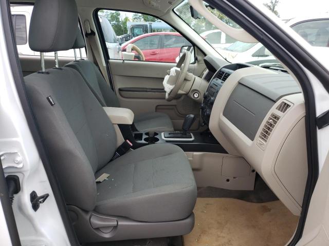 Photo 5 from auction – 2011 FORD ESCAPE XLS with VIN 1FMCU9C79BKA09541