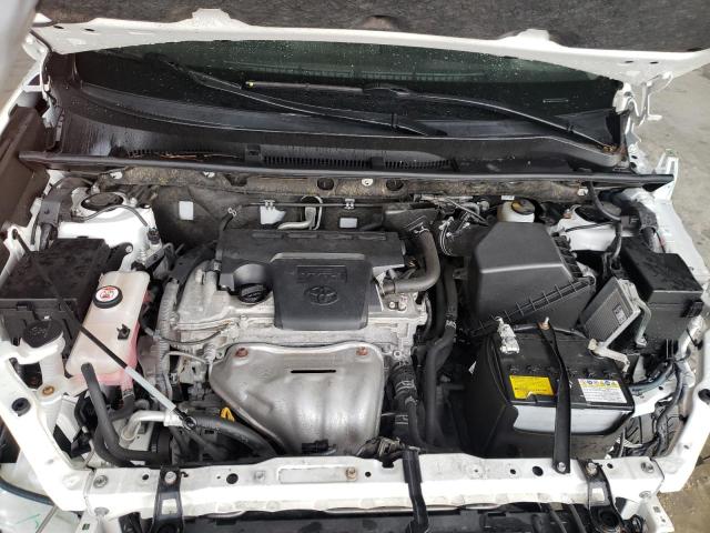Photo 7 from auction – 2017 TOYOTA RAV4 XLE with VIN JTMRFREVXHD205652