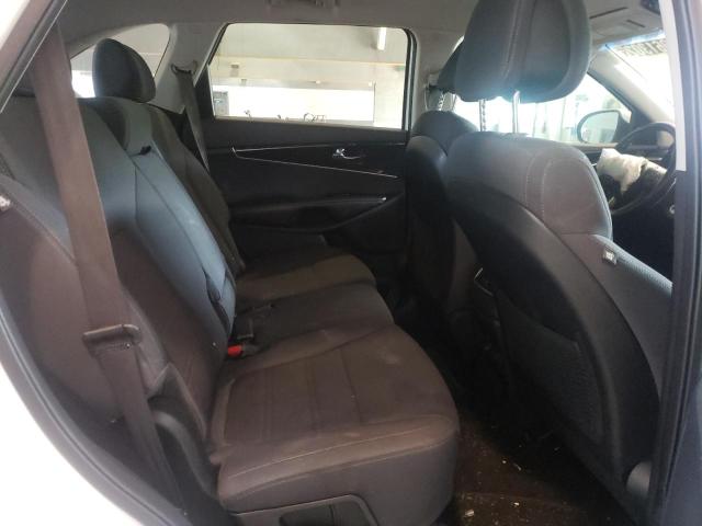 Photo 6 from auction – 2016 KIA SORENTO LX with VIN 5XYPGDA36GG180308