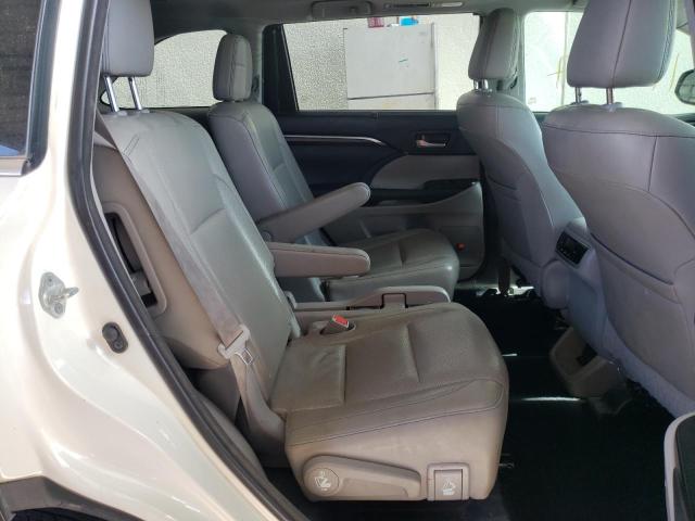 Photo 6 from auction – 2015 TOYOTA HIGHLANDER with VIN 5TDDKRFH6FS150228