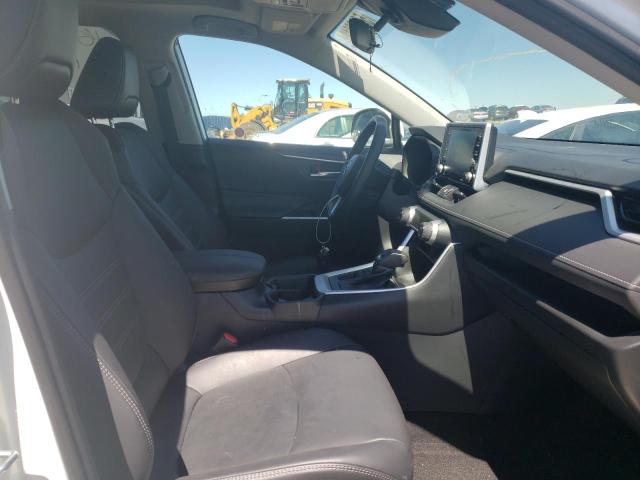 Photo 5 from auction – 2019 TOYOTA RAV4 XLE with VIN 2T3R1RFV2KC033335