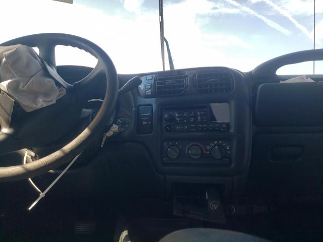 Photo 9 from auction – 2000 CHEVROLET S10 with VIN 1GCDT19W2Y8196607