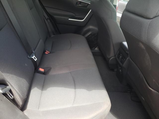 Photo 6 from auction – 2020 TOYOTA RAV4 LE with VIN 4T3LWRFV3LU008838