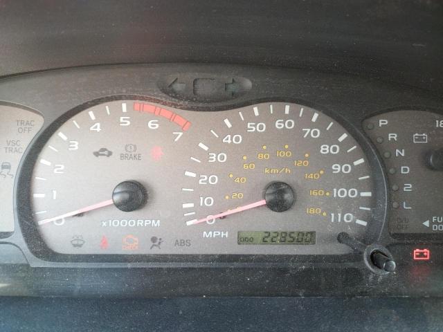 Photo 8 from auction – 2003 TOYOTA SEQUOIA SR with VIN 5TDZT34A83S201410