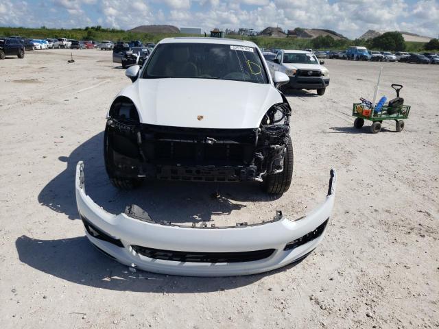 Photo 9 from auction – 2016 PORSCHE CAYENNE SE with VIN WP1AE2A23GLA64509