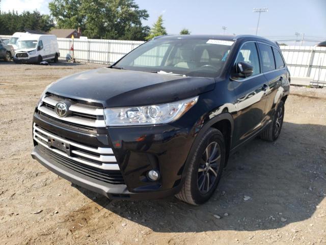 Photo 2 from auction – 2017 TOYOTA HIGHLANDER with VIN 5TDJZRFH8HS375543