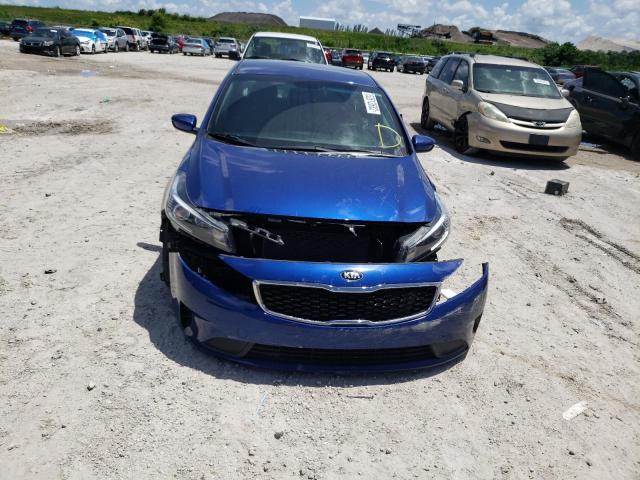 Photo 9 from auction – 2017 KIA FORTE LX with VIN 3KPFL4A72HE125492