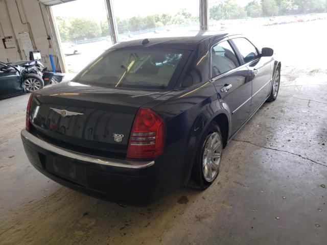 Photo 4 from auction – 2005 CHRYSLER 300C with VIN 2C3AA63H35H668260