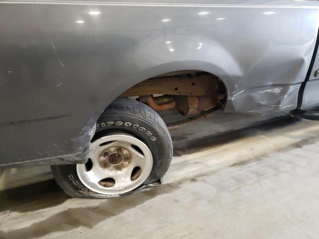 Photo 9 from auction – 2002 FORD F150 with VIN 1FTRX17W52NB05898