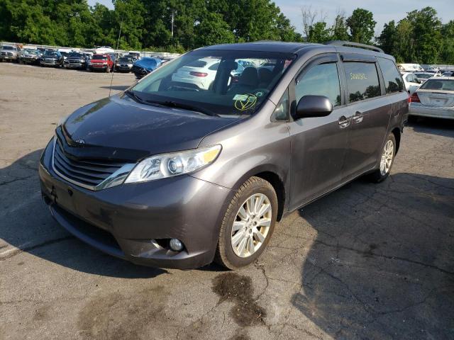 Photo 2 from auction – 2013 TOYOTA SIENNA XLE with VIN 5TDDK3DC7DS066159